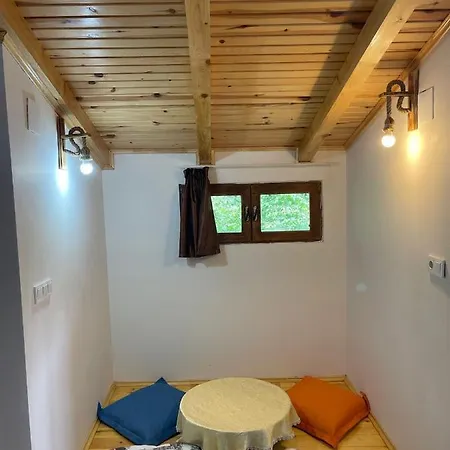 Dereici Hotel