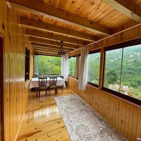 Hotel Dereici 4*